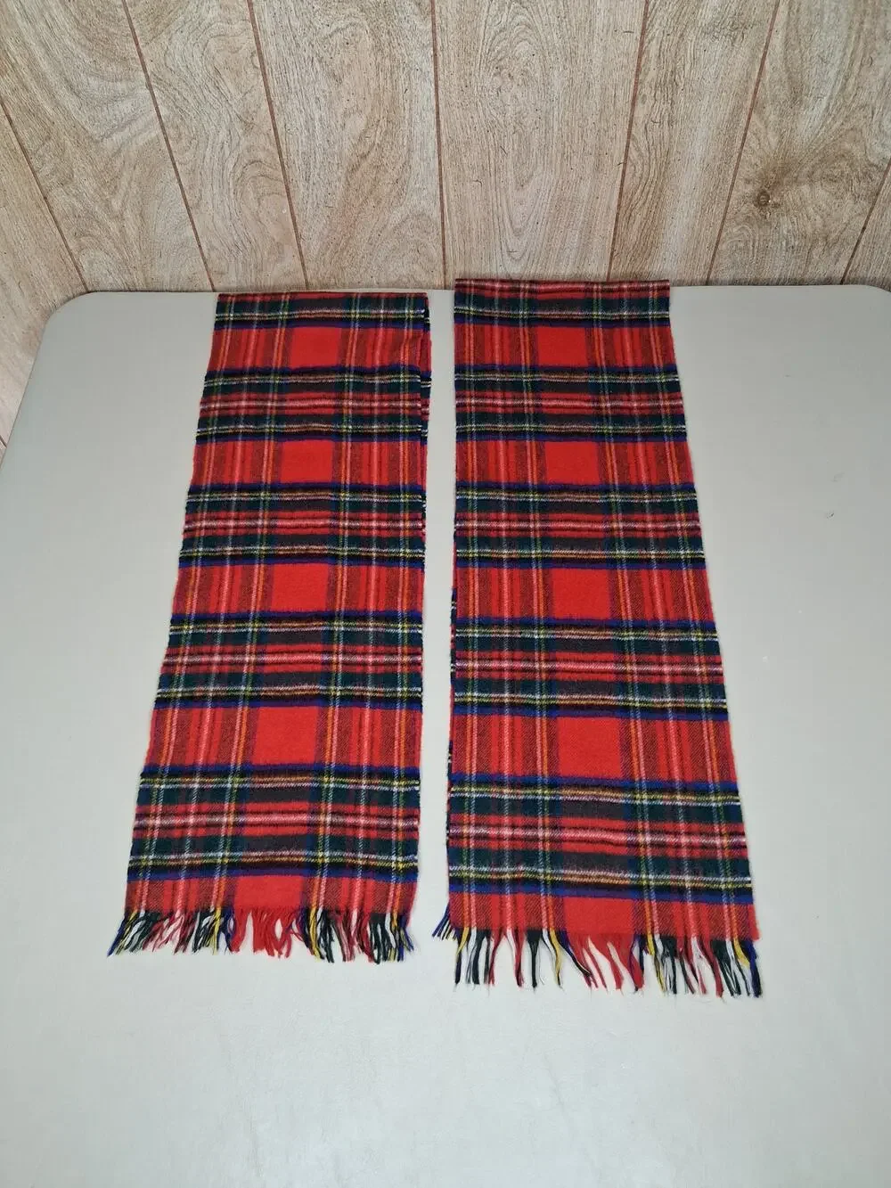 Set of 2 Johnstons of Elgin Wool/Cashmere Scarves Made In Scotland Tartan Plaid